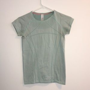 Ivivva Fly Tech shirt